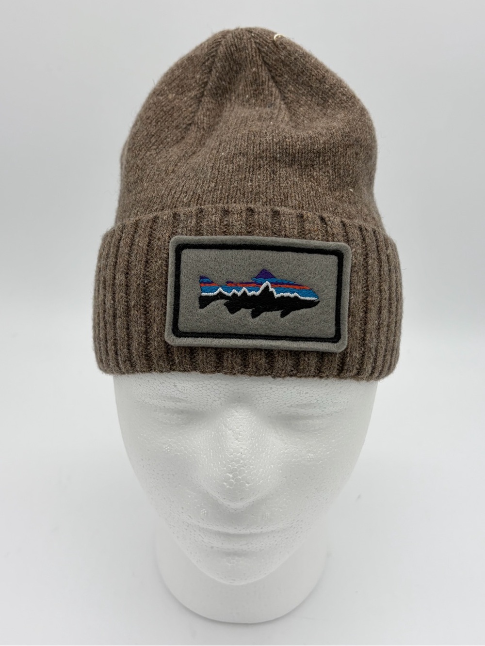 Patagonia NWT Brodeo Beanie Fitz Roy Trout Patch Ash Tan Wool Blend OS